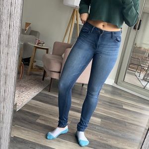 DL1961 Florence mid rise skinny jean